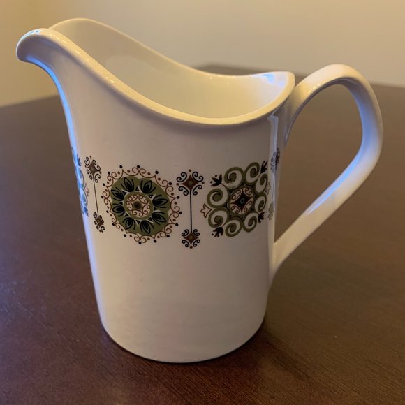 Vintage Johnson Bros Cream/Sugar set - Picture 3 of 4